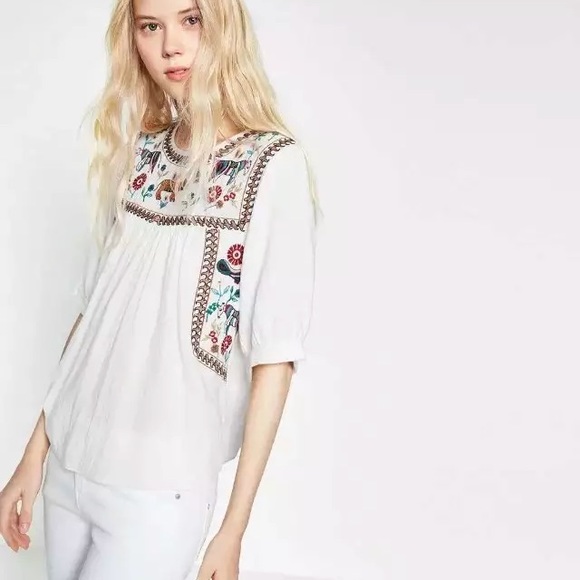 Zara Tops - NWOT ZARA EMBROIDERED TOP